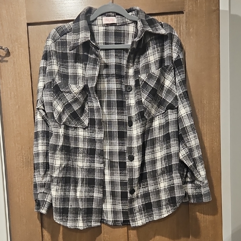 Pink Lily Black & White Plaid Button-Down Shirt Size M